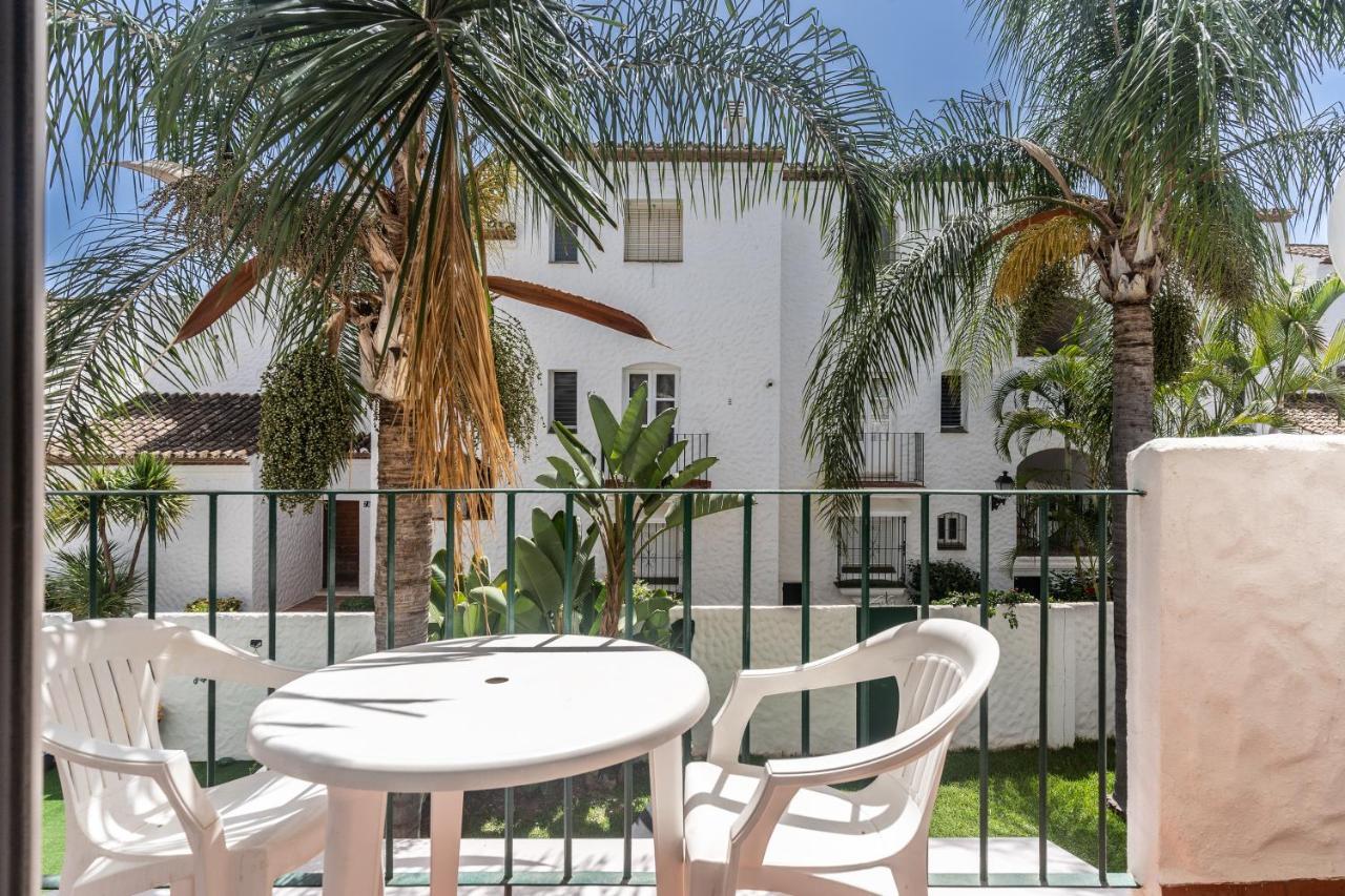 9B Allyson Apartment Estepona Exterior photo