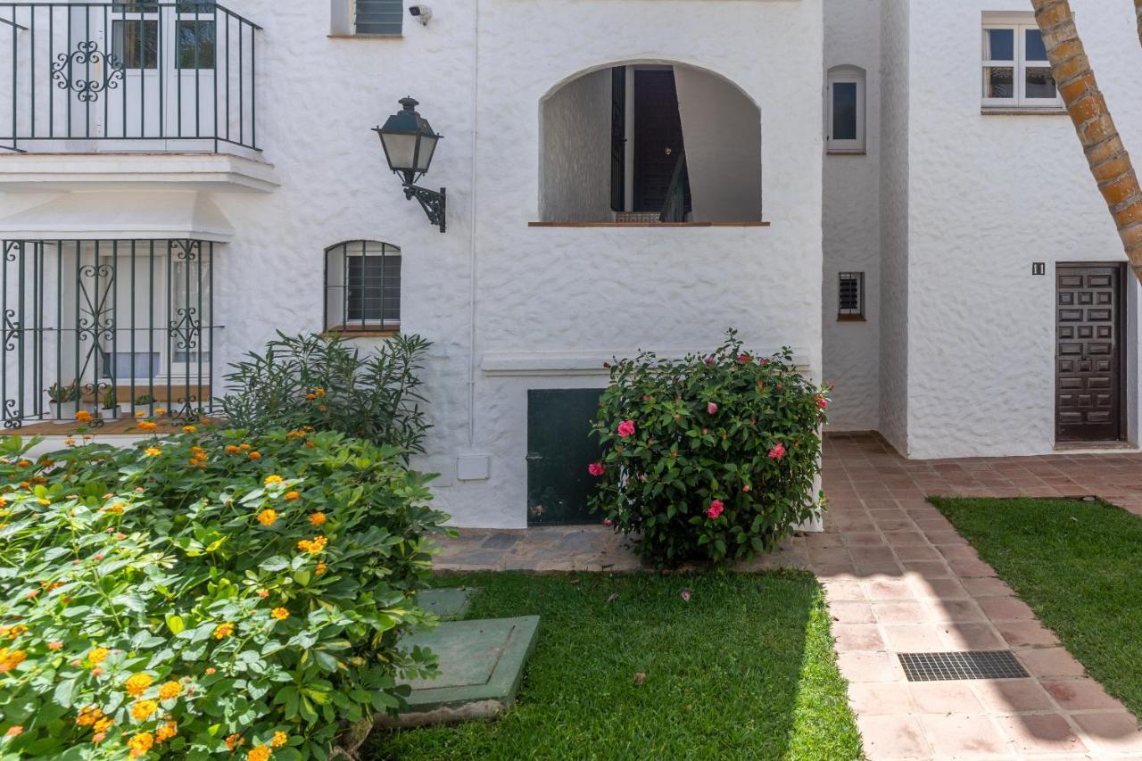 9B Allyson Apartment Estepona Exterior photo